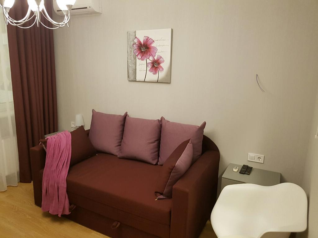 Comfort Apartment On Bogdanivska Street 7B Kiev Ngoại thất bức ảnh
