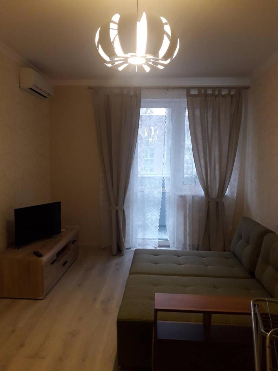 Comfort Apartment On Bogdanivska Street 7B Kiev Ngoại thất bức ảnh