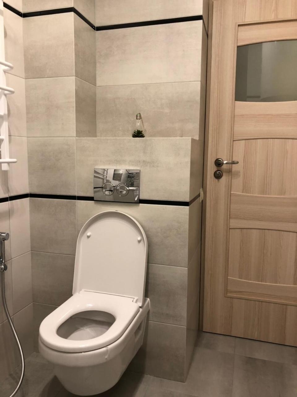 Comfort Apartment On Bogdanivska Street 7B Kiev Ngoại thất bức ảnh