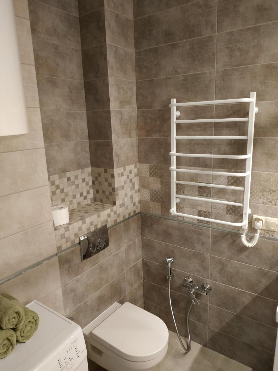 Comfort Apartment On Bogdanivska Street 7B Kiev Ngoại thất bức ảnh