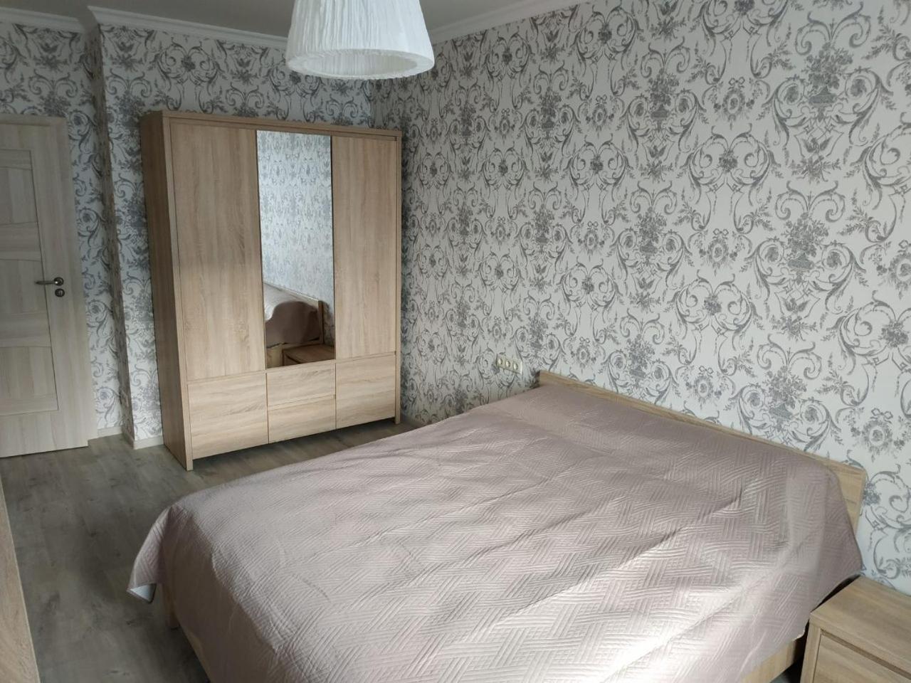 Comfort Apartment On Bogdanivska Street 7B Kiev Ngoại thất bức ảnh