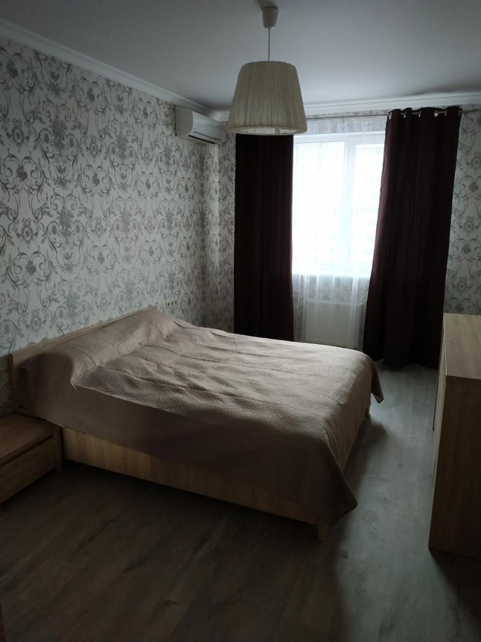 Comfort Apartment On Bogdanivska Street 7B Kiev Ngoại thất bức ảnh